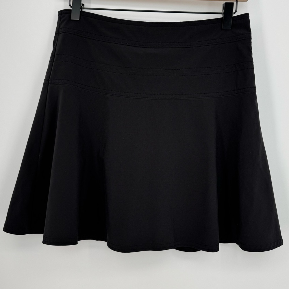 Athleta Women’s Tennis Skort with Side Zip & Rear Pocket Size 2 in Black
